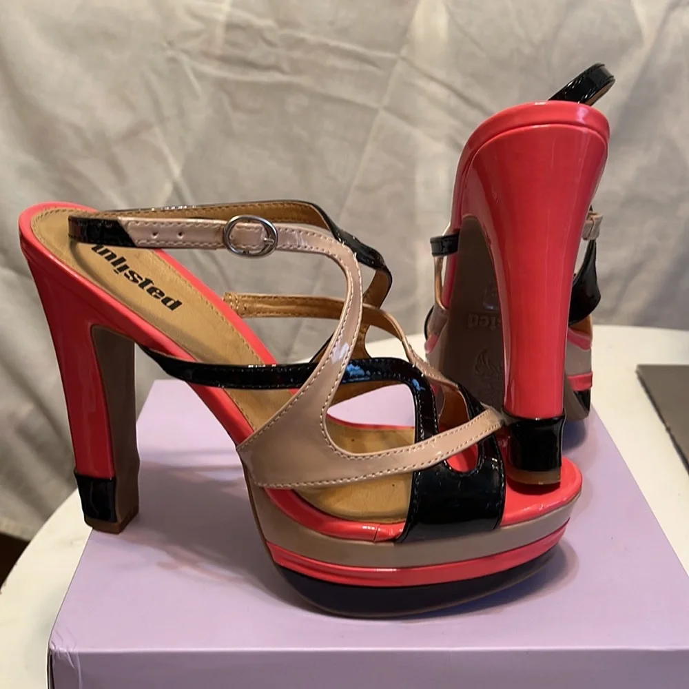 Fancy sandals - Picture 2 of 6